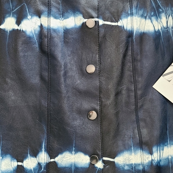 Beautiful Zara skirt size XS - Picture 2 of 4